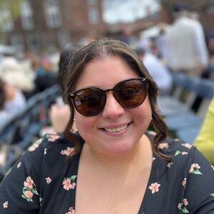 Meet your Posher, Alyssa